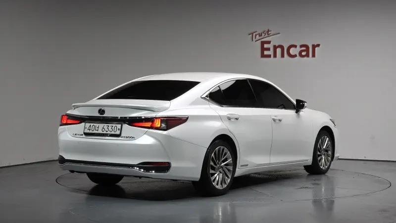 Lexus ES300h