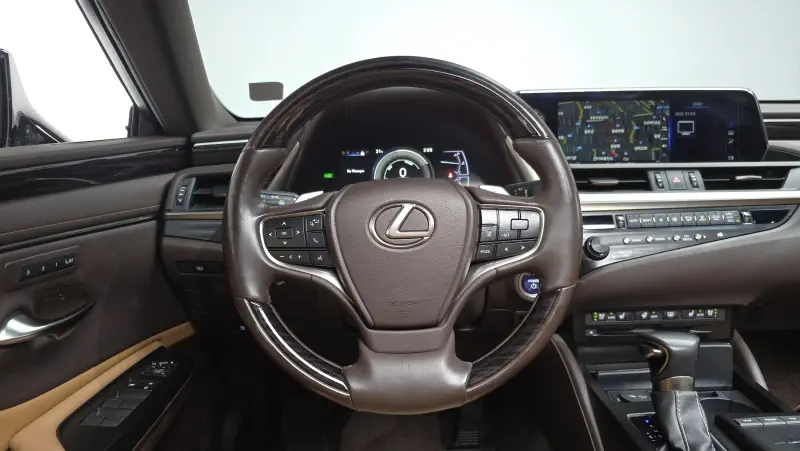 Lexus ES300h