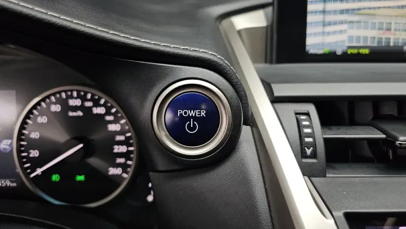 Lexus NX300h