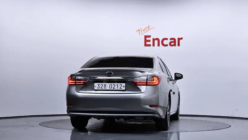 Lexus ES300h