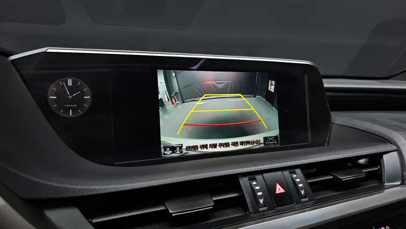 Lexus ES300h