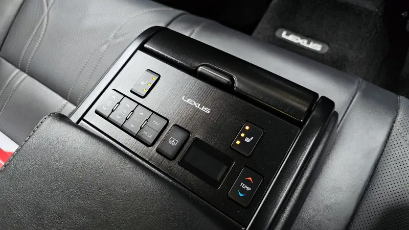 Lexus ES300h