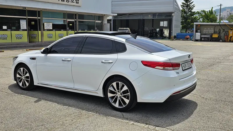 Kia K5