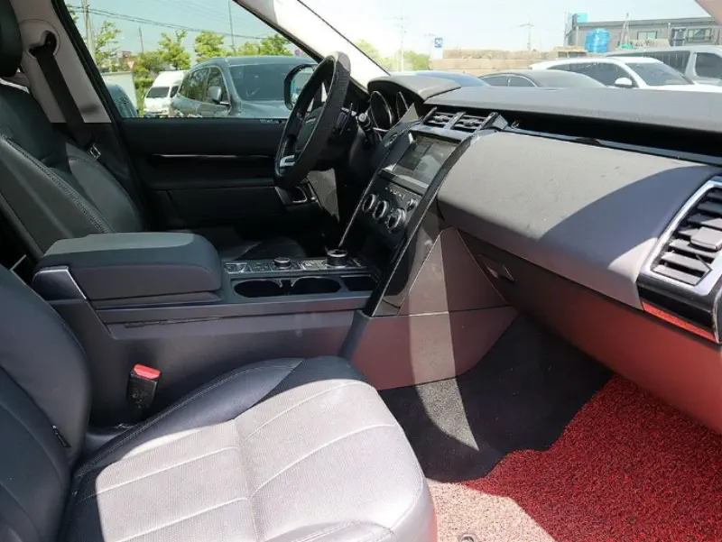 Land Rover DISCOVERY