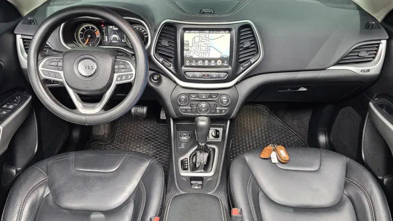 Jeep Cherokee