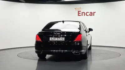 Genesis EQ900