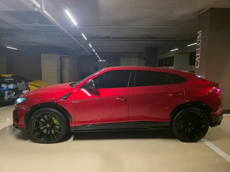 Lamborghini URUS