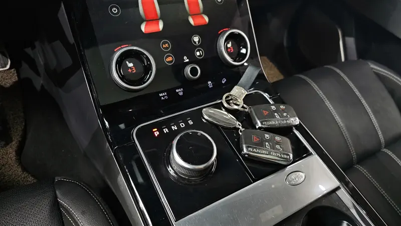 Land Rover RANGE ROVER VELAR