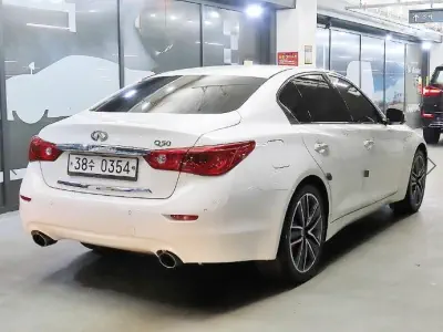 Infiniti Q50
