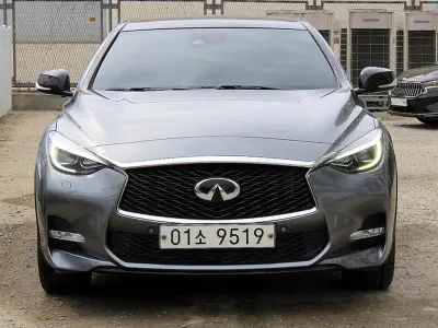 Infiniti Q30
