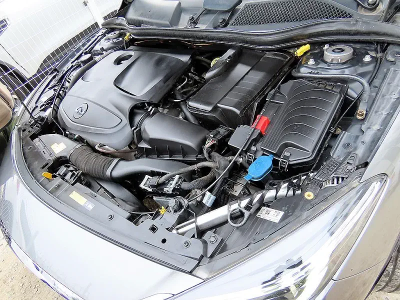 Infiniti Q30