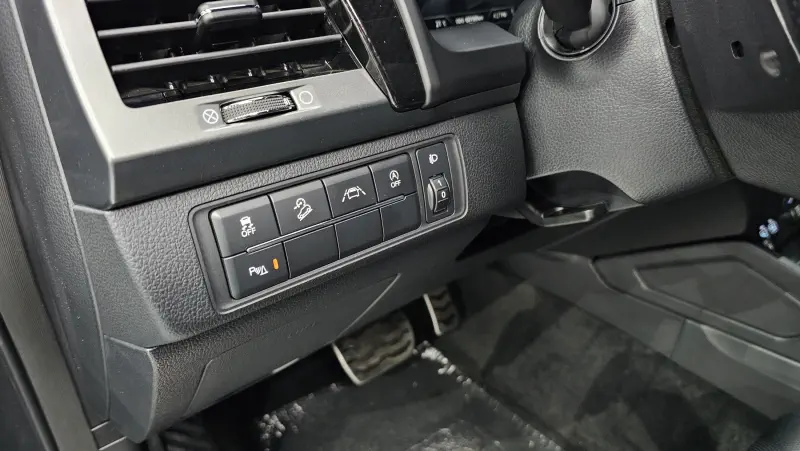 SsangYong Rexton Sports Khan