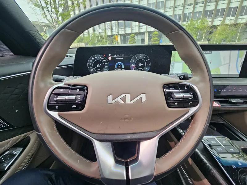 Kia K8