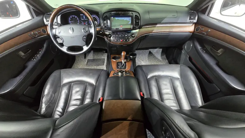 SsangYong Chairman W