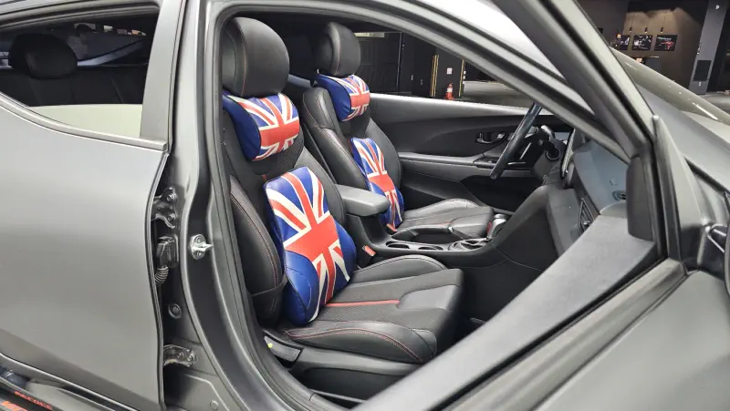 Hyundai Veloster