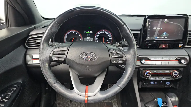 Hyundai Veloster