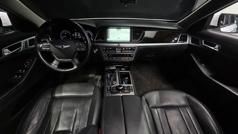 Hyundai Genesis
