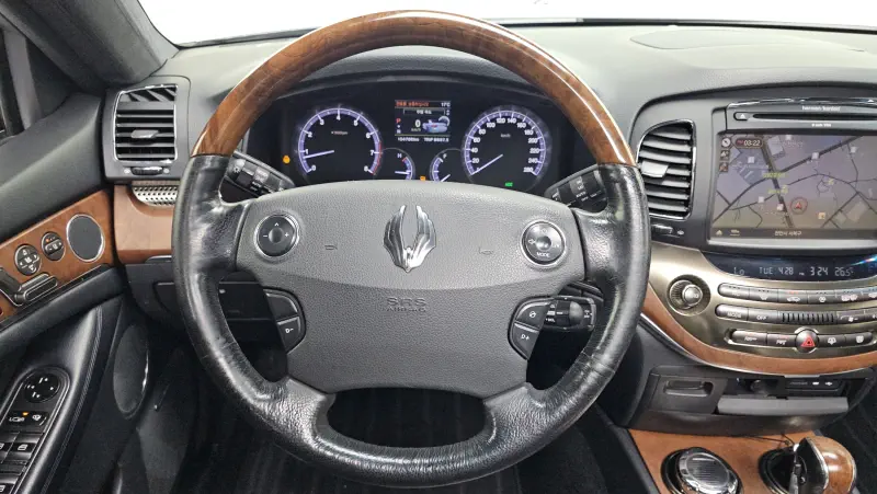 SsangYong Chairman W