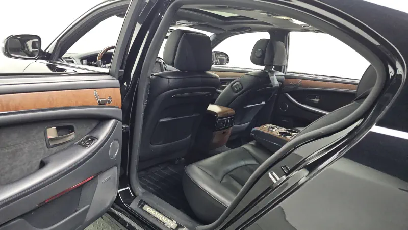 SsangYong Chairman W