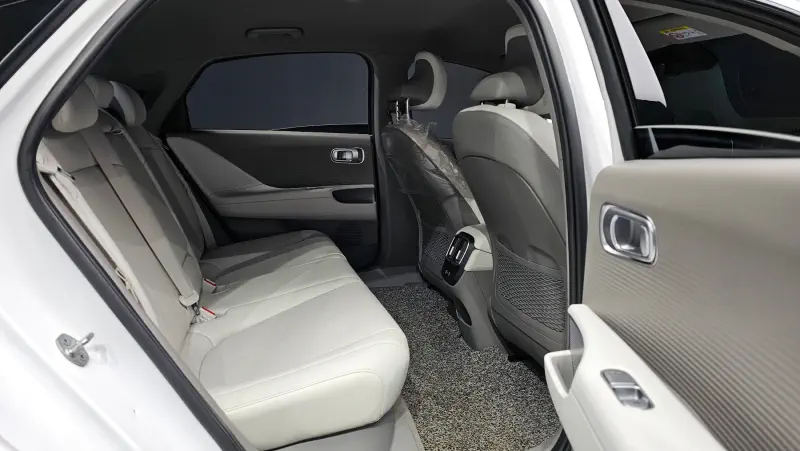 Hyundai Ioniq 6