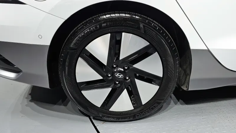 Hyundai Ioniq 6