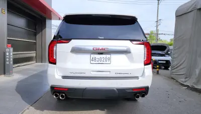 GMC YUKON