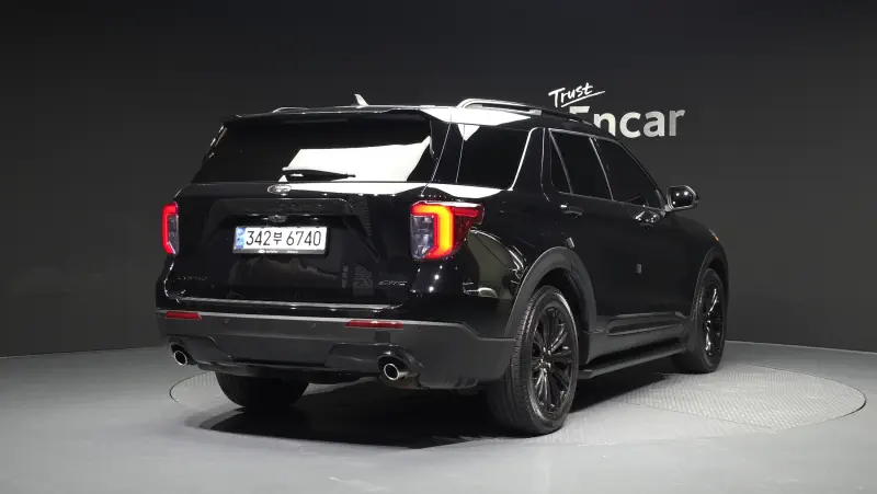Ford EXPLORER