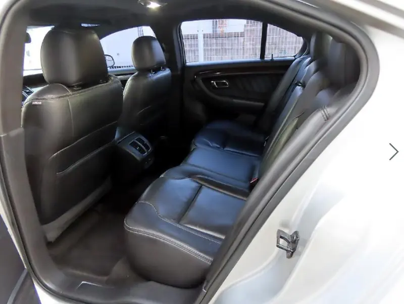Ford TAURUS