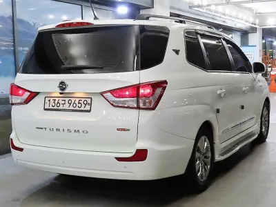 SsangYong Korando Turismo
