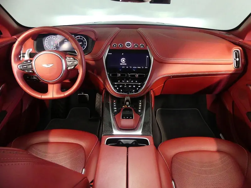 Aston Martin DBX