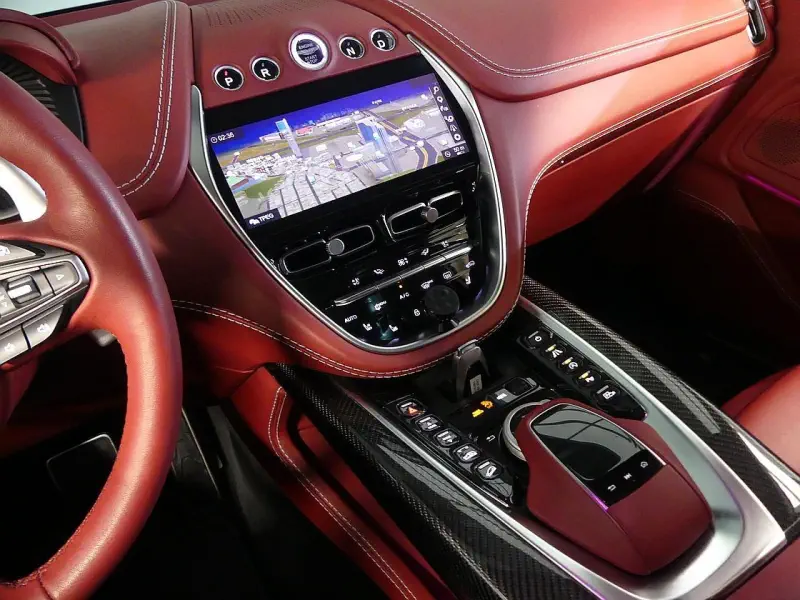 Aston Martin DBX