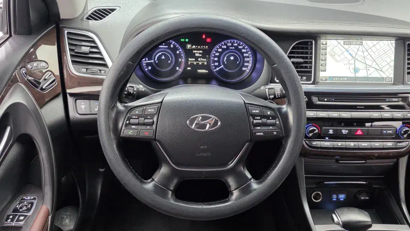 Hyundai Aslan