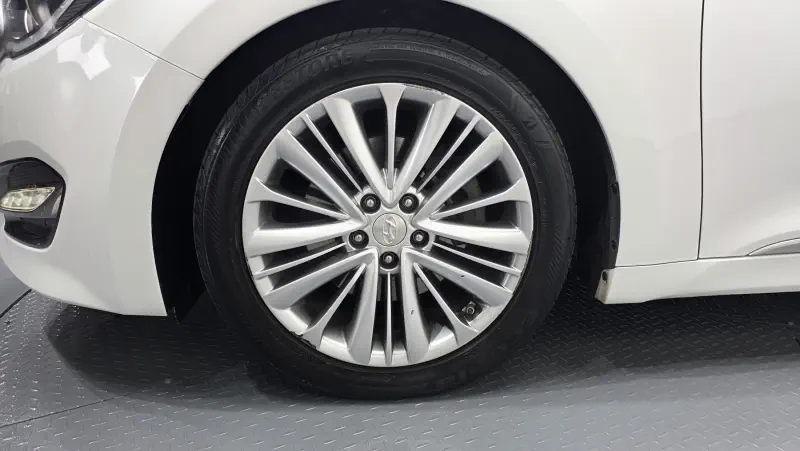 Hyundai Aslan
