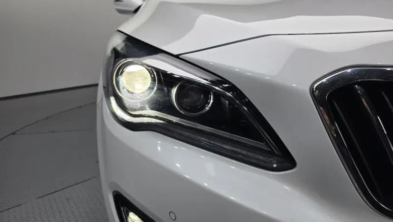 Hyundai Aslan