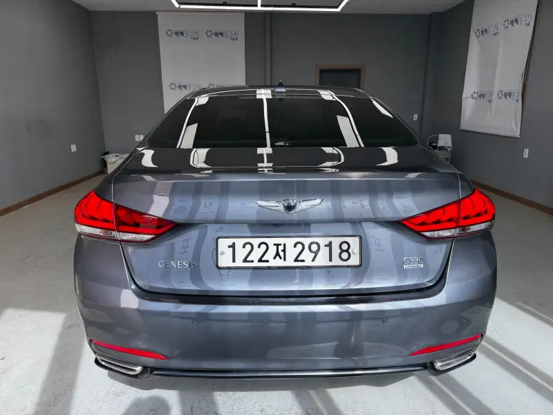 Hyundai Genesis