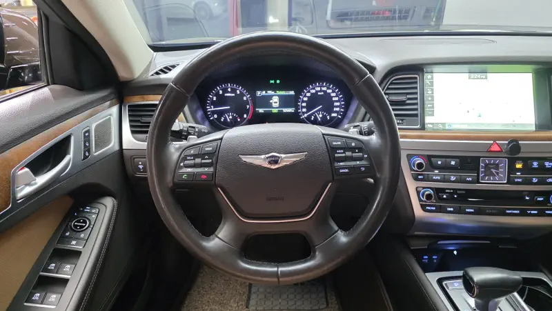 Genesis G80
