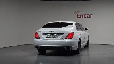 Genesis EQ900