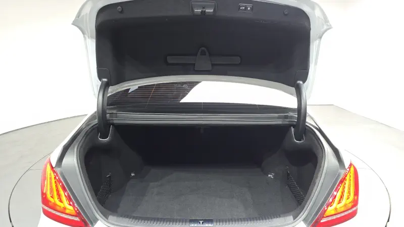 Genesis EQ900