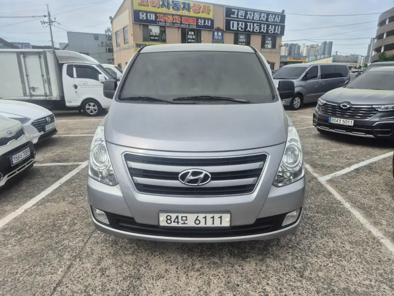 Hyundai Grand Starex