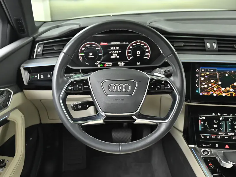 Audi Q8 e-tron