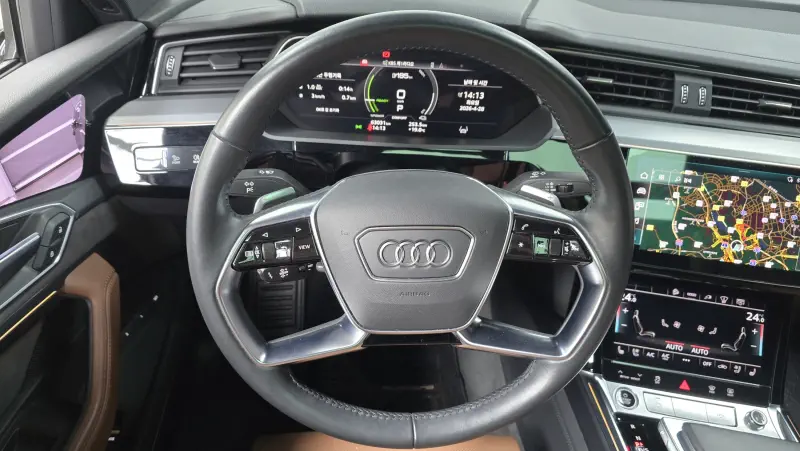 Audi e-tron