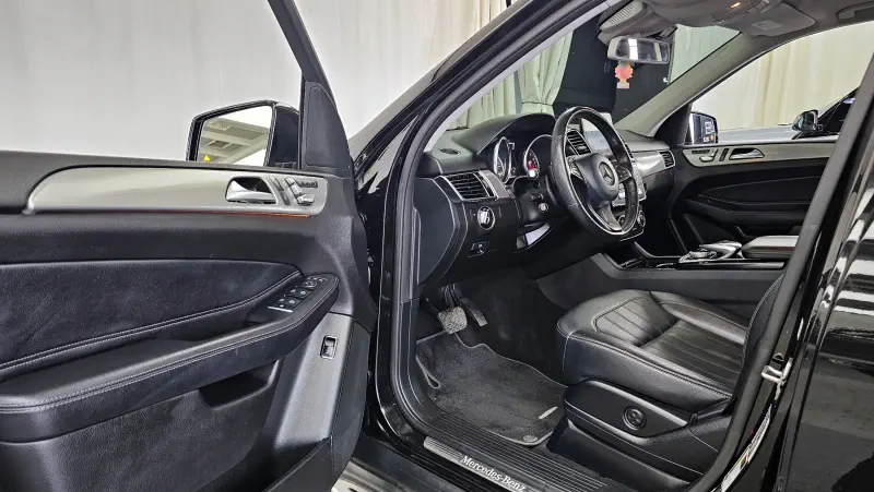 Mercedes-Benz GLE-Class