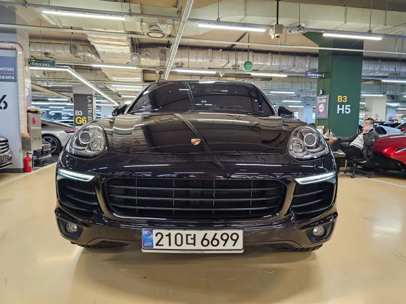 Porsche CAYENNE