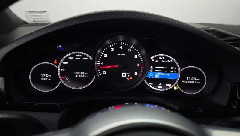Porsche CAYENNE