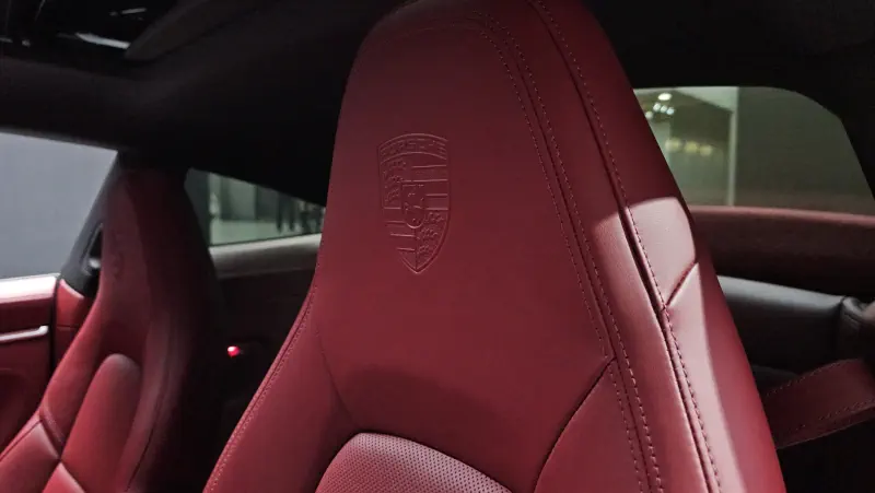 Porsche 911
