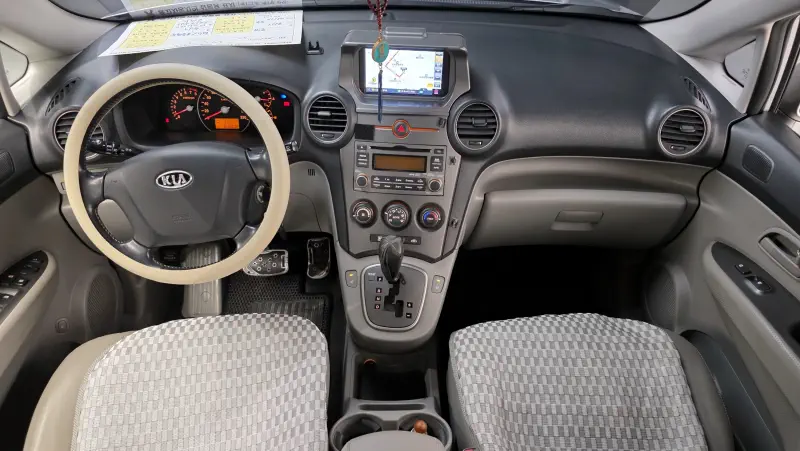 Kia Carens