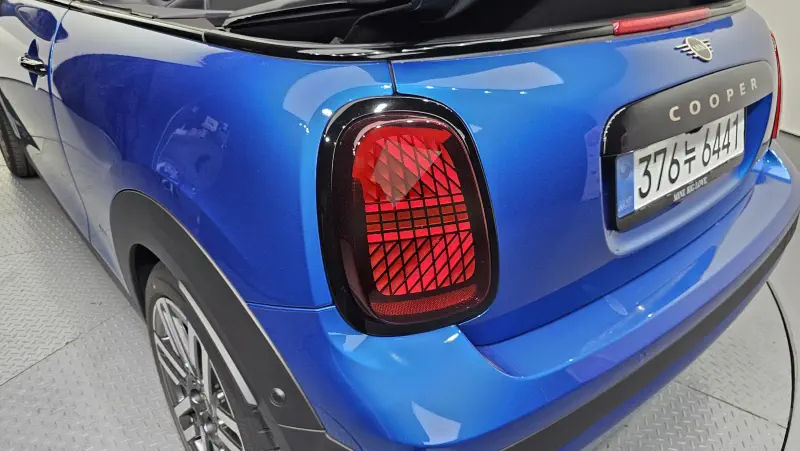 MINI Cooper Convertible