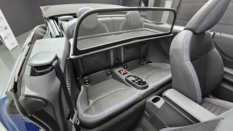 MINI Cooper Convertible