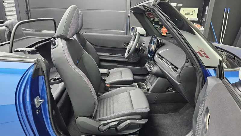 MINI Cooper Convertible