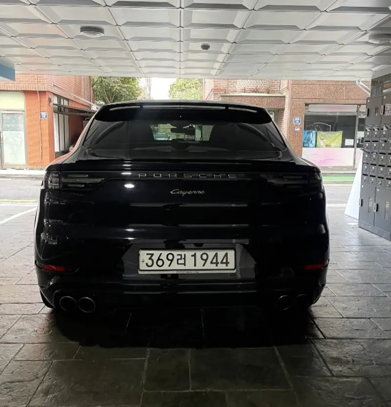 Porsche CAYENNE